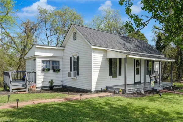 $140,000 | 1723 East Meadow Road, Eden, NC 27288