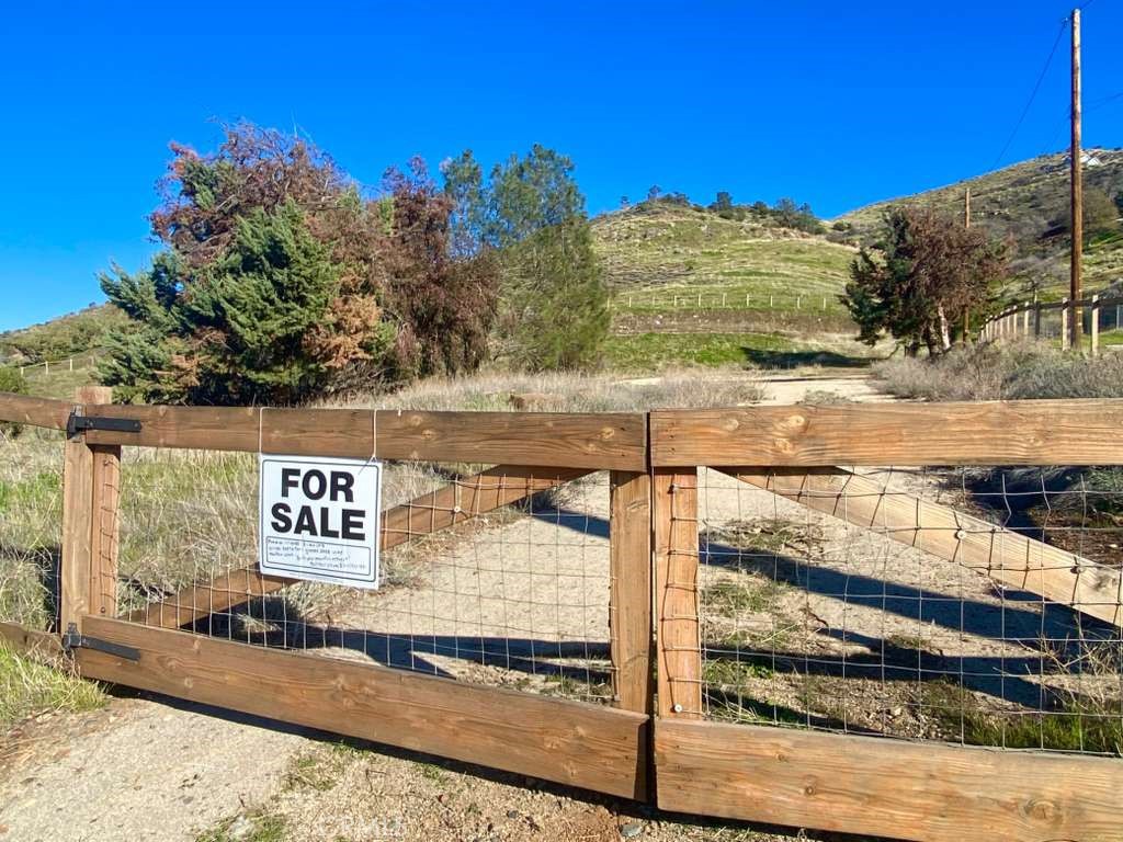3712 Piute Hill Road Mountain Mesa, CA 93240 - Photo 3 of 59