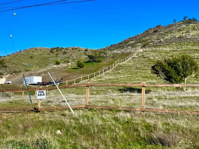 $94,900 | 3712 Piute Hill Road, Lake Isabella, CA 93240