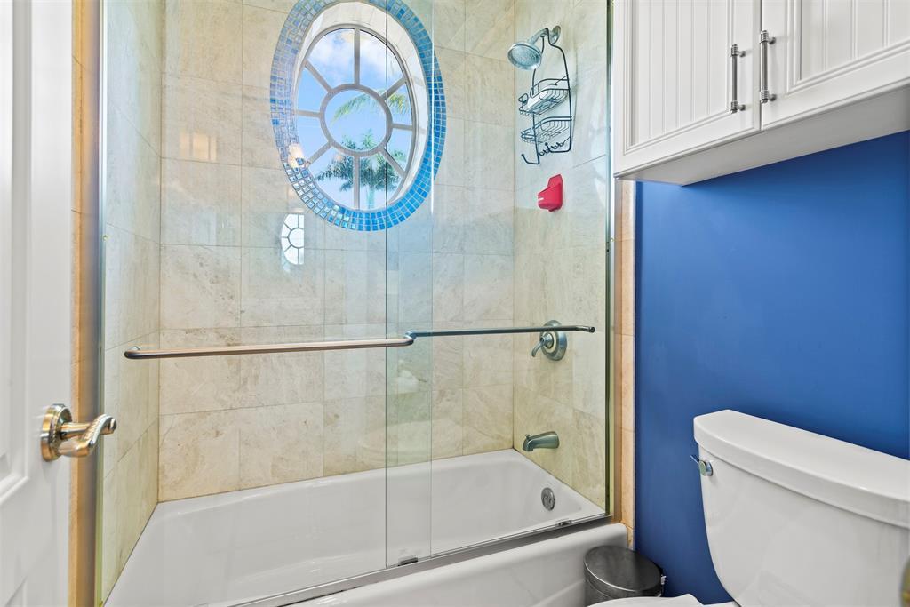 4431 Northeast 24th Avenue Lighthouse Point, FL 33064 - Photo 29 of 40 49