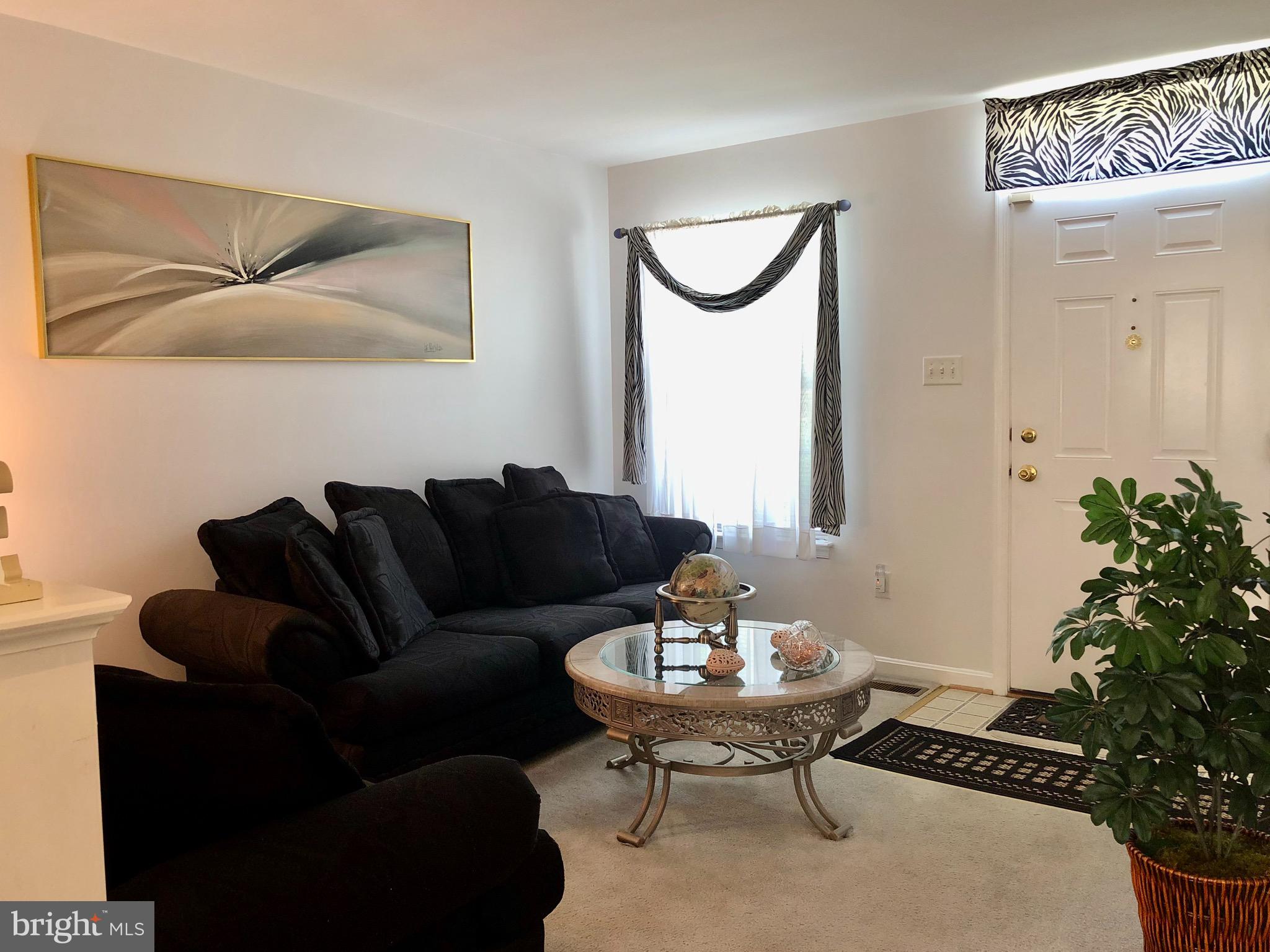 3201 Kelox Road Baltimore, MD 21207 - Photo 4 of 30 Living room with plenty of light