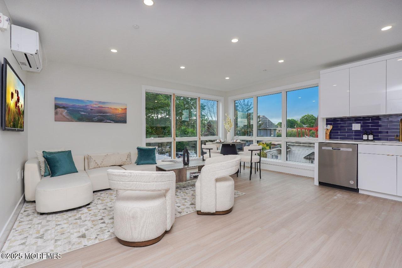 27 3rd Avenue, Unit 205 Long Branch, NJ 07740 - Photo 8 of 28 04f76d31-f8ff-4fc5-b1af-e68590e5d4f9