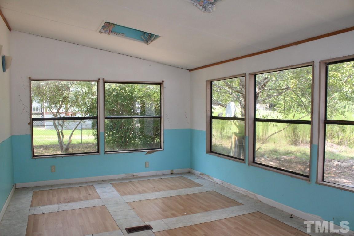 1621 Chesterfield Lake Road Angier, NC 27501 - Photo 4 of 18 Gallery Image 4