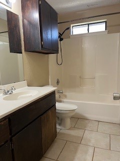 2226 Pebble Beach Drive Ingleside, TX 78362 - Photo 10 of 36 a bathroom with a sink a toilet and bathtub