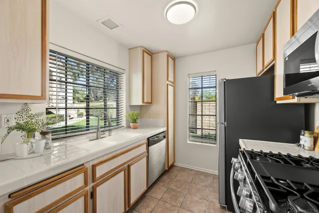 $565,000 | 13340 Caminito Ciera, Unit 47, San Diego, CA 92129