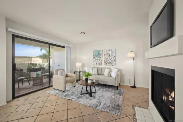 $565,000 | 13340 Caminito Ciera, Unit 47, San Diego, CA 92129