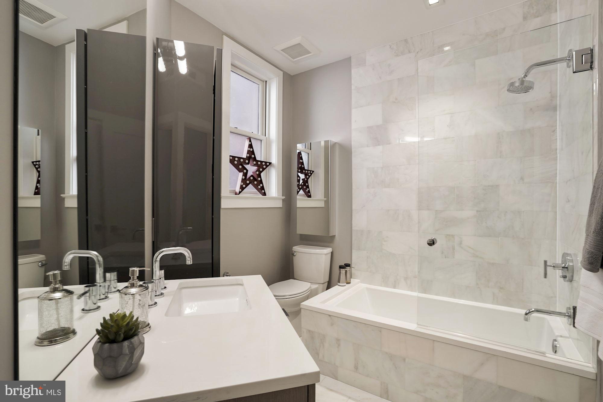 1906 Biltmore Street Northwest, Unit 3 Washington, DC 20009 - Photo 10 of 54 Bathroom 2