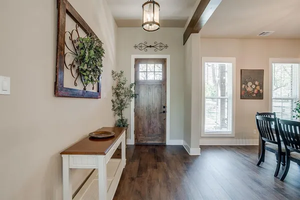 $650,000 | 322 Mountainview Court, Sunset, TX 76270