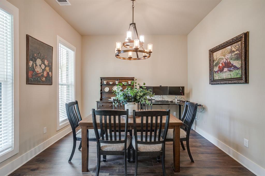 322 Mountainview Court Sunset, TX 76270 - Photo 13 of 40 a dining room with furniture and window
