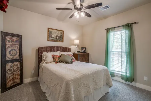 $650,000 | 322 Mountainview Court, Sunset, TX 76270