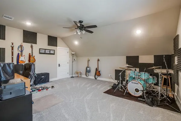 $650,000 | 322 Mountainview Court, Sunset, TX 76270