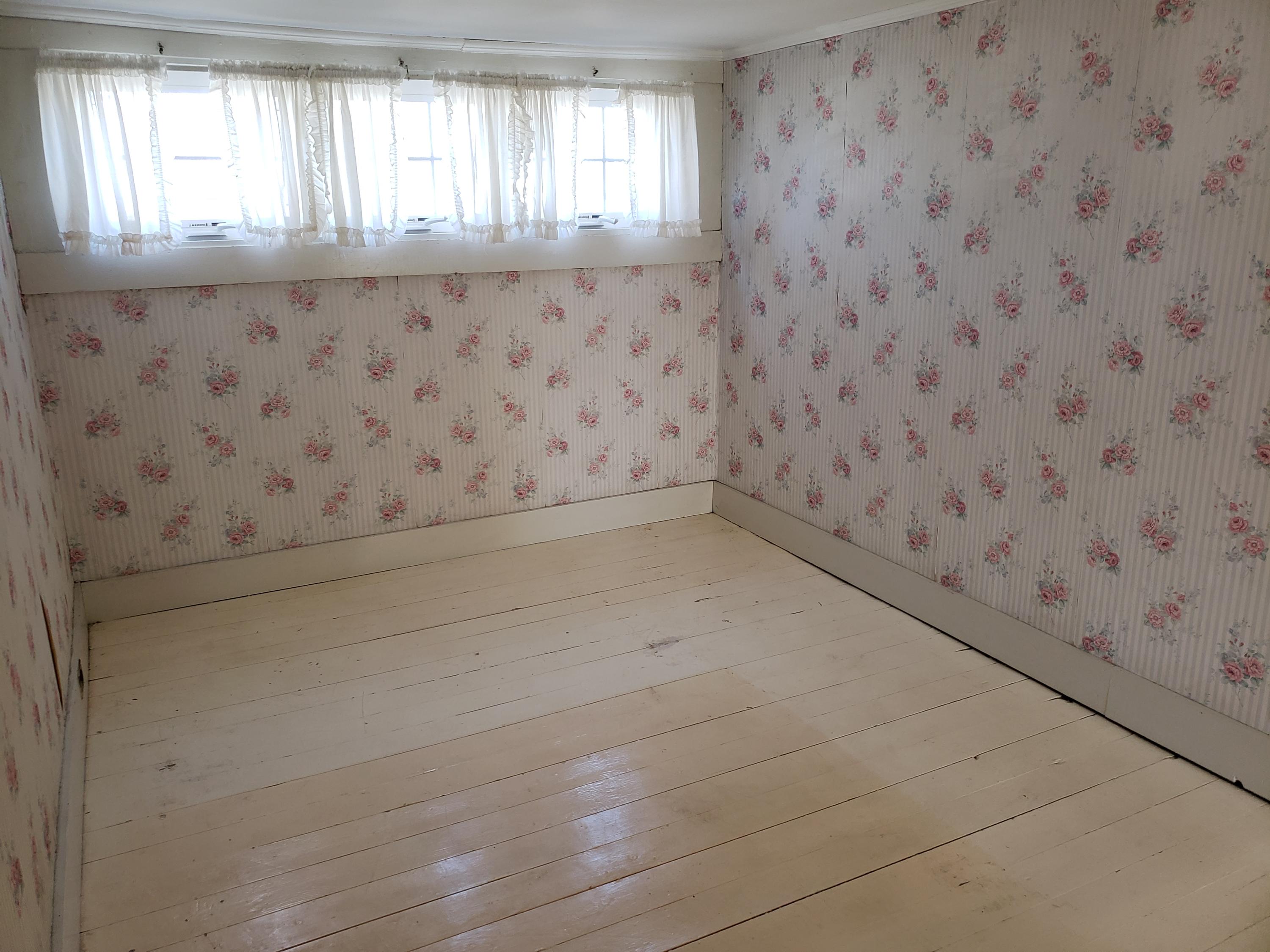 181 Graham Street Biddeford, ME 04005 - Photo 19 of 31 upstairs rm