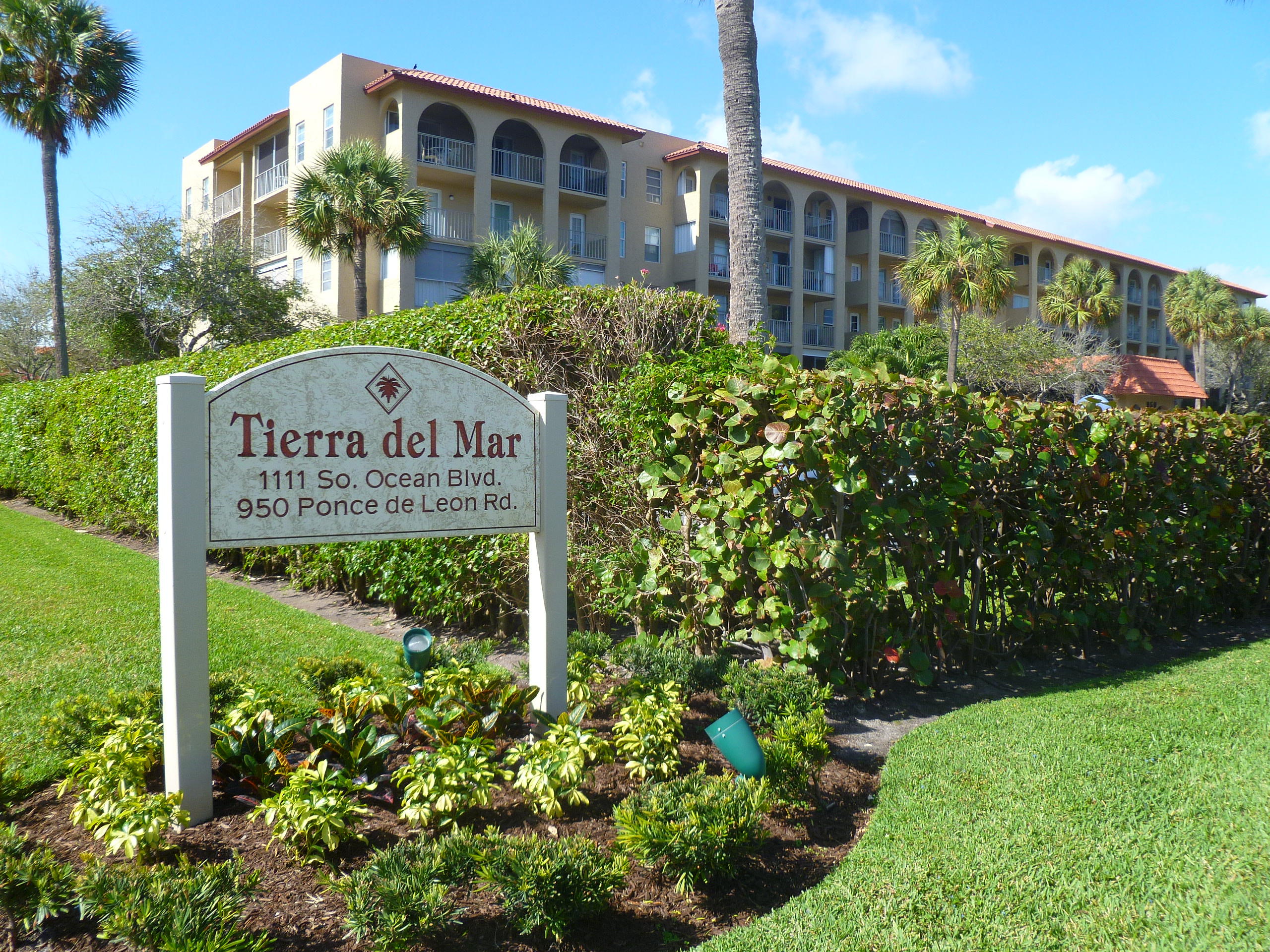 950 Ponce De Leon Road, Unit 104 Boca Raton, FL 33432 - Photo 1 of 33 a sign on the side of a building