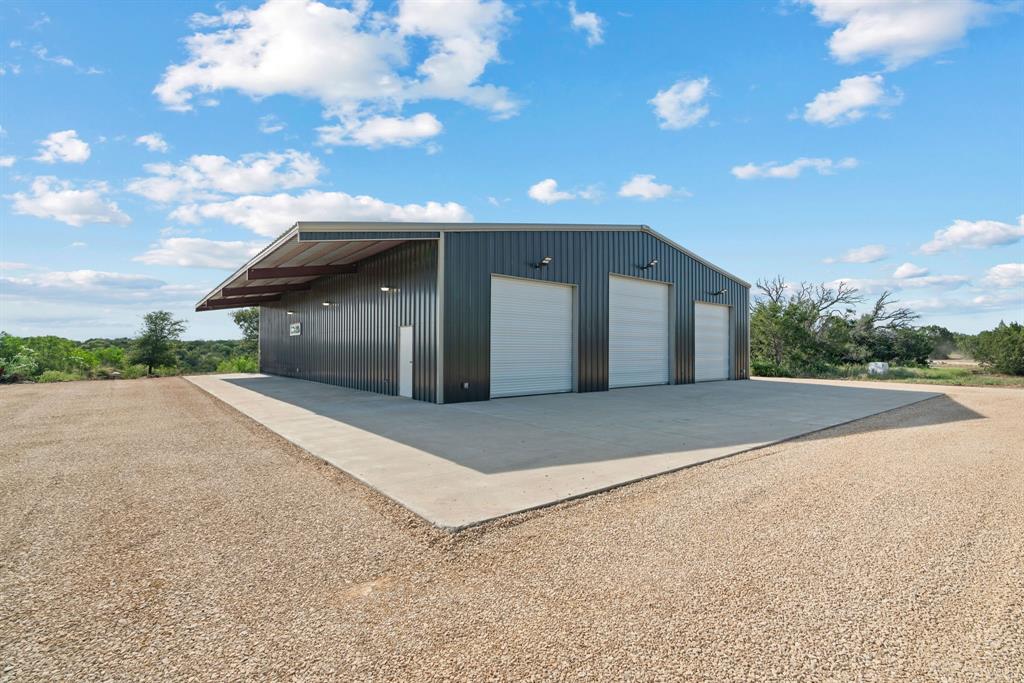 5410 Buffalo Ridge Drive Stephenville, TX 76401 - Photo 26 of 40 a view of livingroom with kitchen