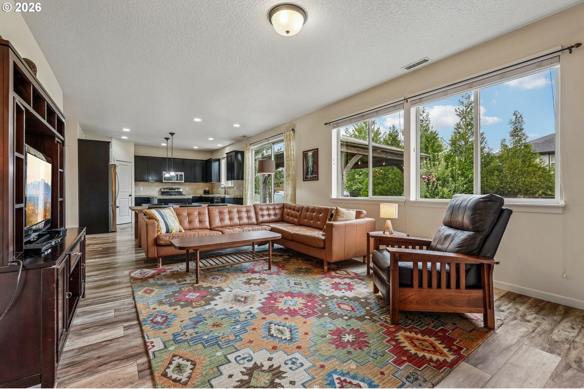 368 North Green Gables Loop Ridgefield, WA 98642 - Photo 5 of 36 Gallery Image 5