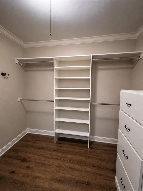 10400 Freeman Road Sanger, TX 76266 - Photo 17 of 40 Master Closet