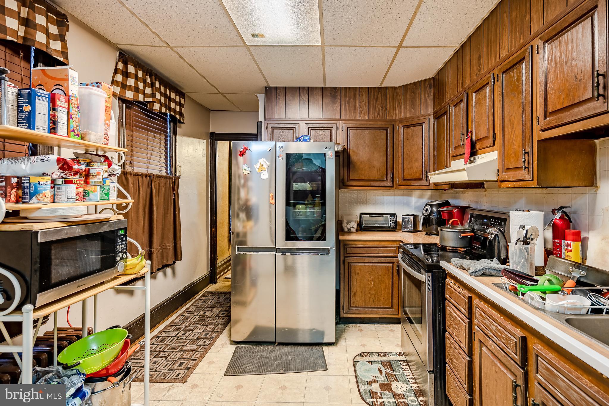 411 Spring Street Reading, PA 19601 - Photo 8 of 20 Kitchen