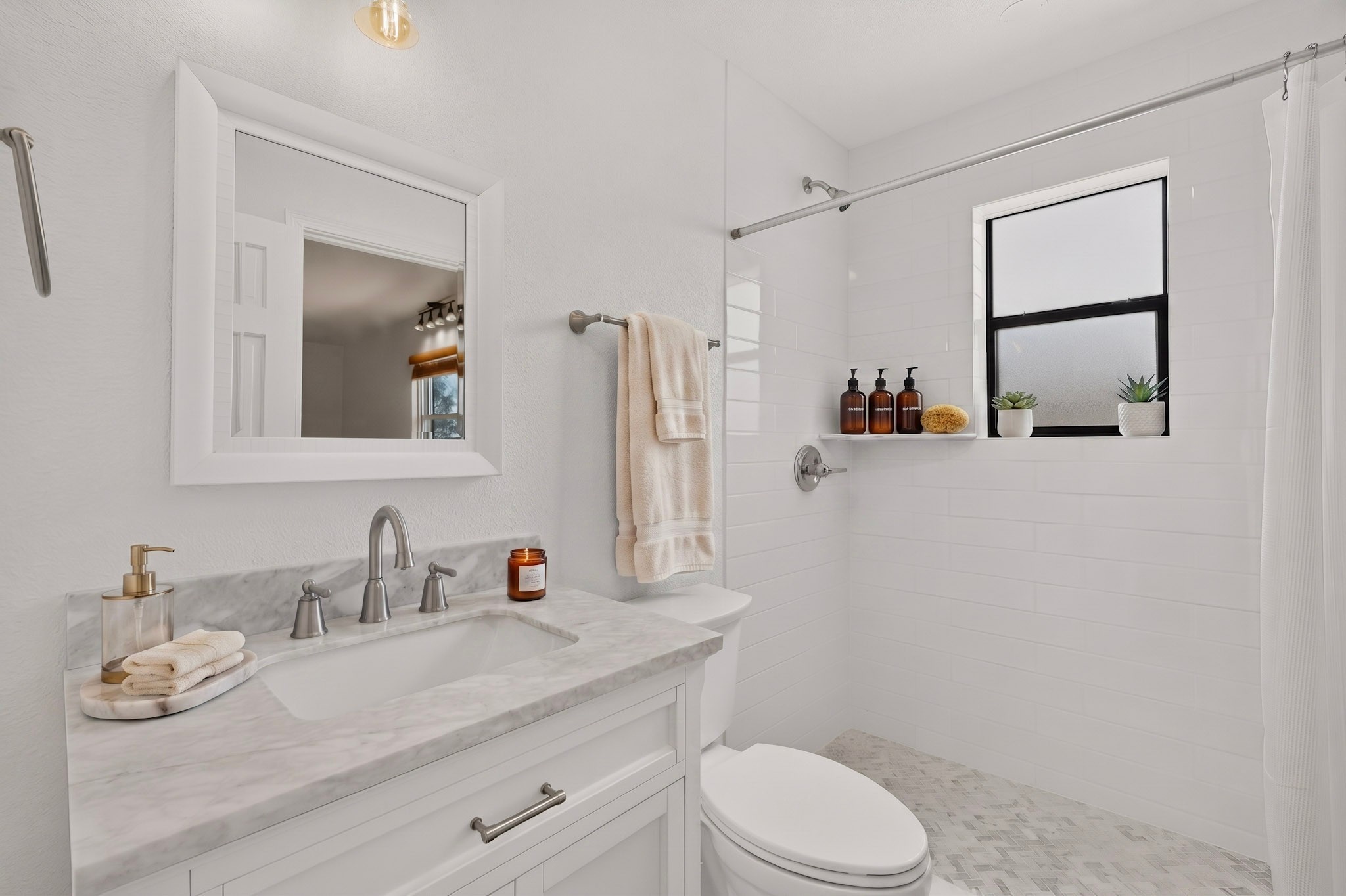 39 Cuesta Road Santa Fe, NM 87508 - Photo 41 of 70 Ensuite Remodeled guest bathroom 3