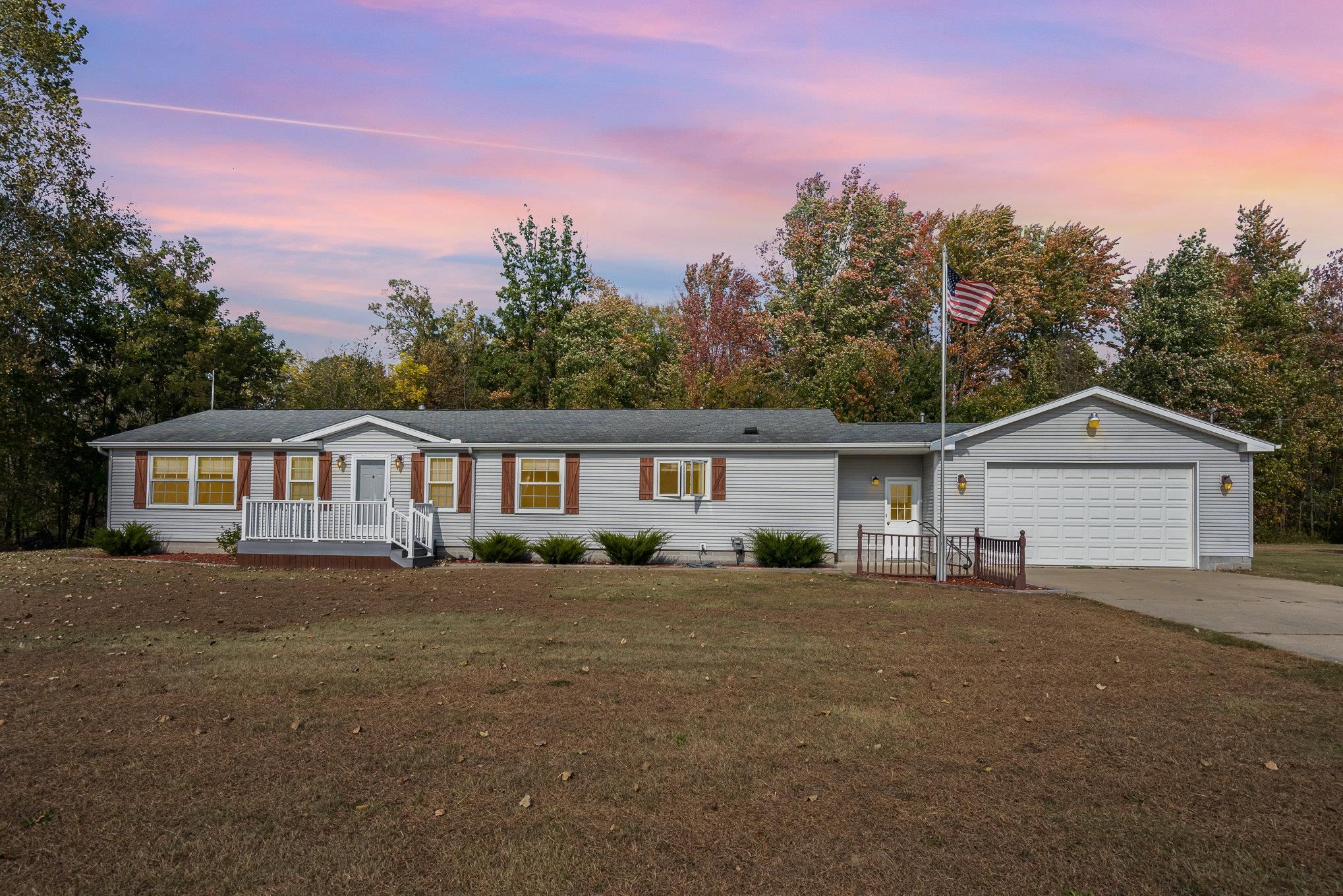 4147 Estey Road Rhodes, MI 48652 - Photo 1 of 32