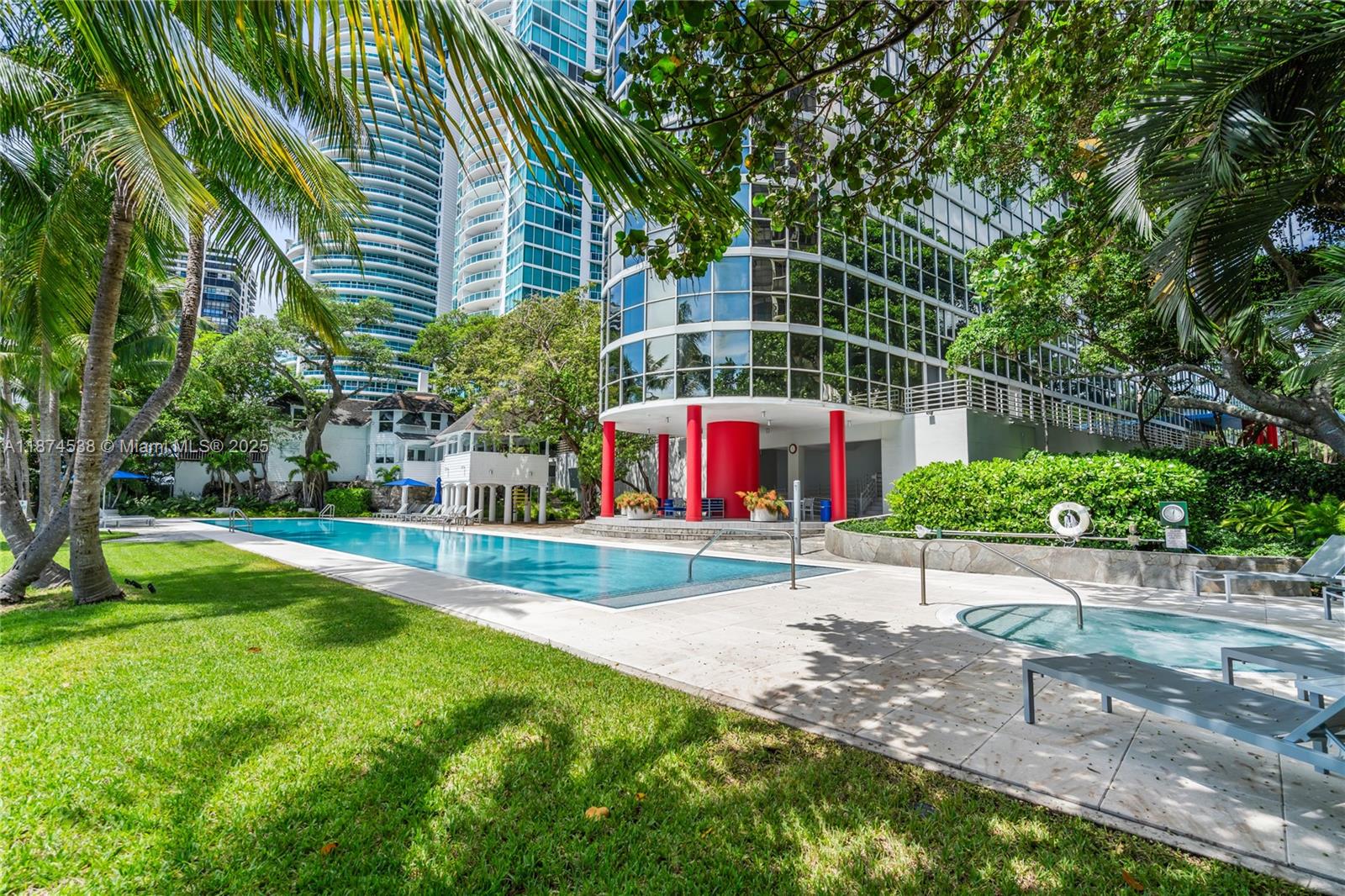2025 Brickell Avenue, Unit 1705 Miami, FL 33129 - Photo 41 of 50 a view of backyard with green space