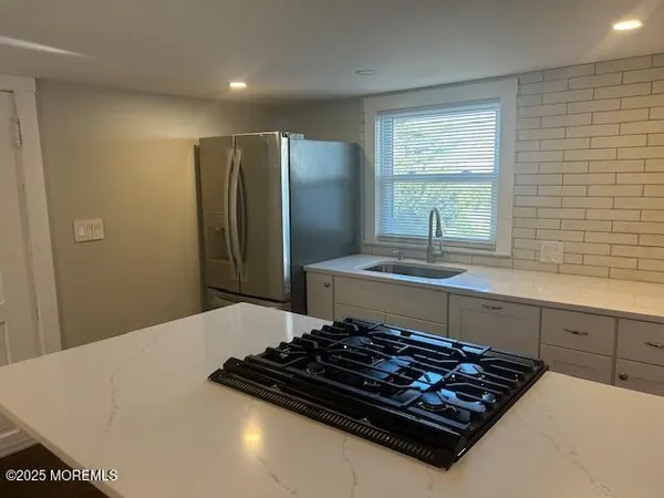 $2,800 | 433 Lincoln Avenue, Unit TOP, Point Pleasant, NJ 08742