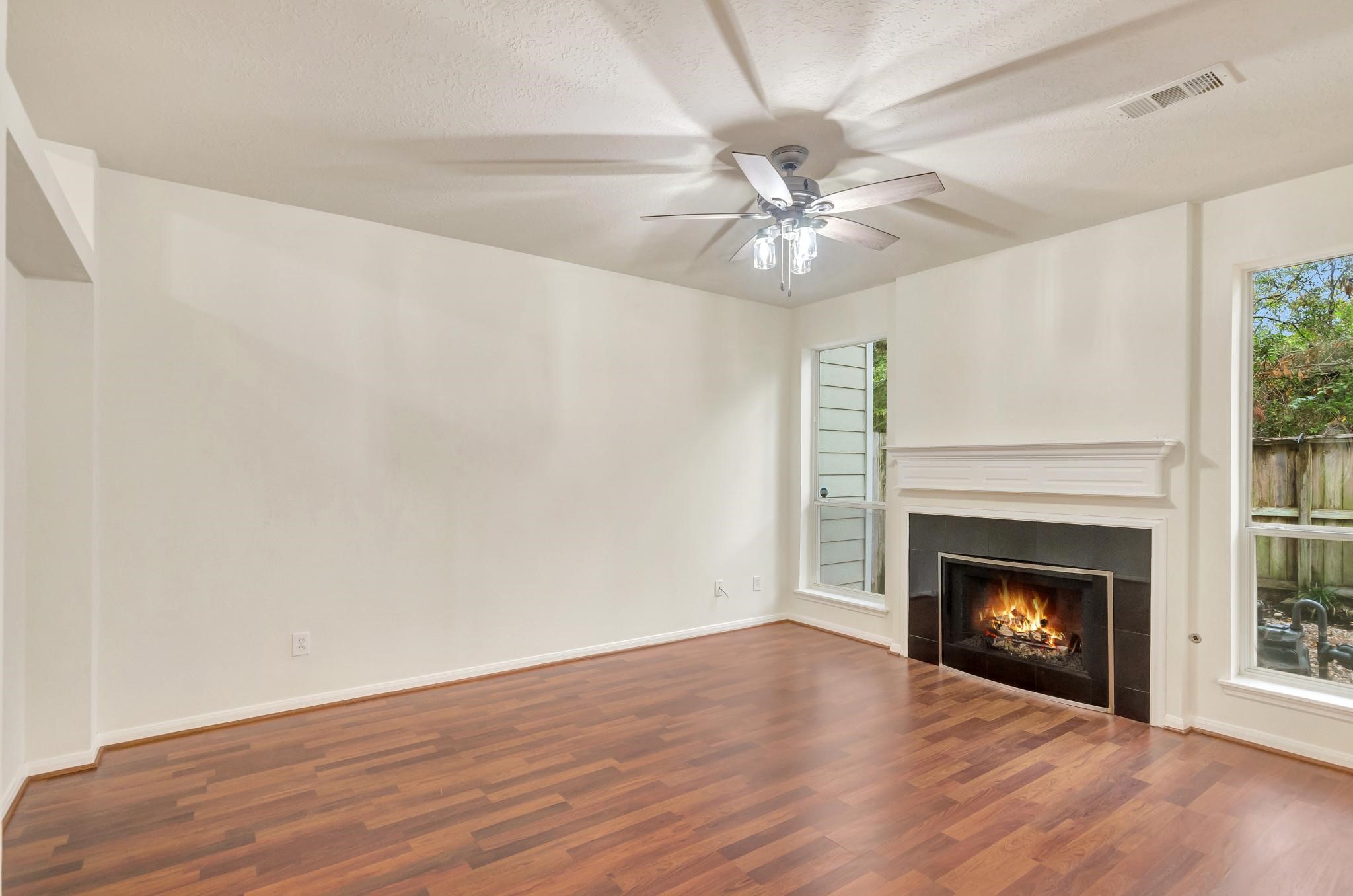 100 South Piper Trace Spring, TX 77381 - Photo 11 of 31