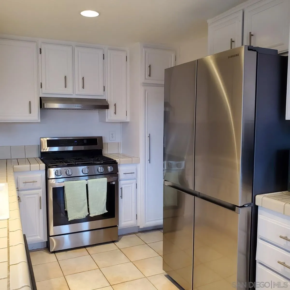 5347 Rio Plata Drive Oceanside, CA 92057 - Photo 14 of 41 Gallery Image 14