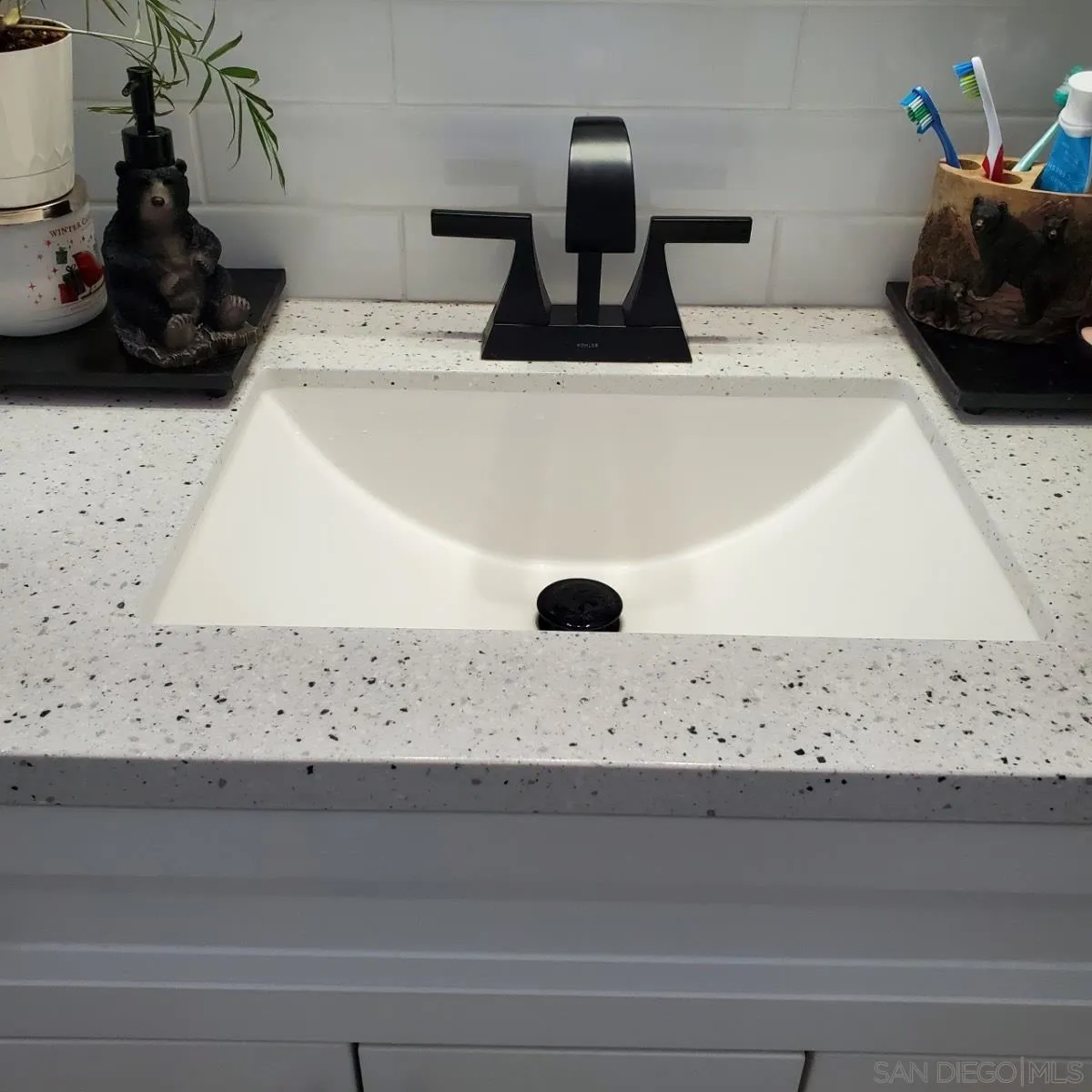 5347 Rio Plata Drive Oceanside, CA 92057 - Photo 18 of 41 Gallery Image 18