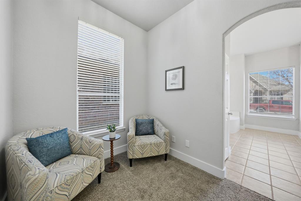 3475 Pilgrim Drive Frisco, TX 75034 - Photo 19 of 33 a living room with furniture and window