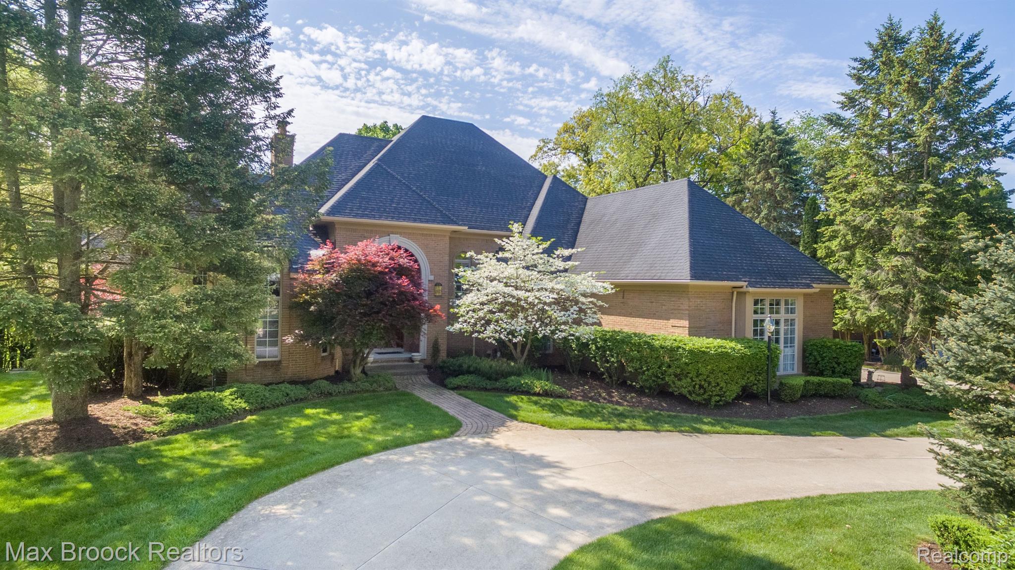 1720 Archers Pointe Rochester, MI 48306 - Photo 50 of 58 Gallery Image 50