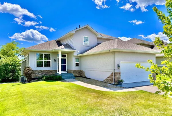 $459,900 | 21376 Hytrail Circle, Lakeville, MN 55044