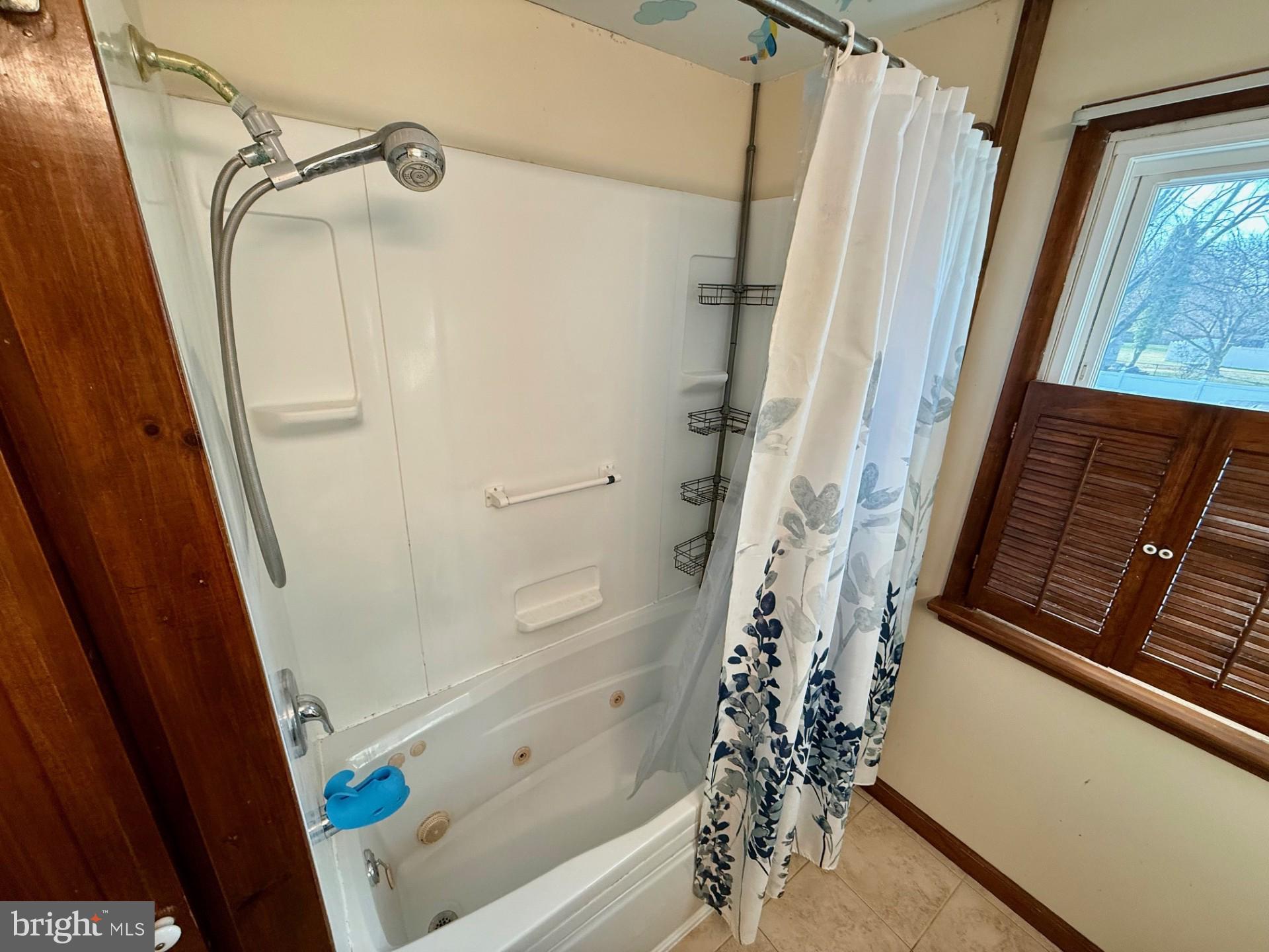 380 Erie Avenue Carneys Point, NJ 08069 - Photo 23 of 40