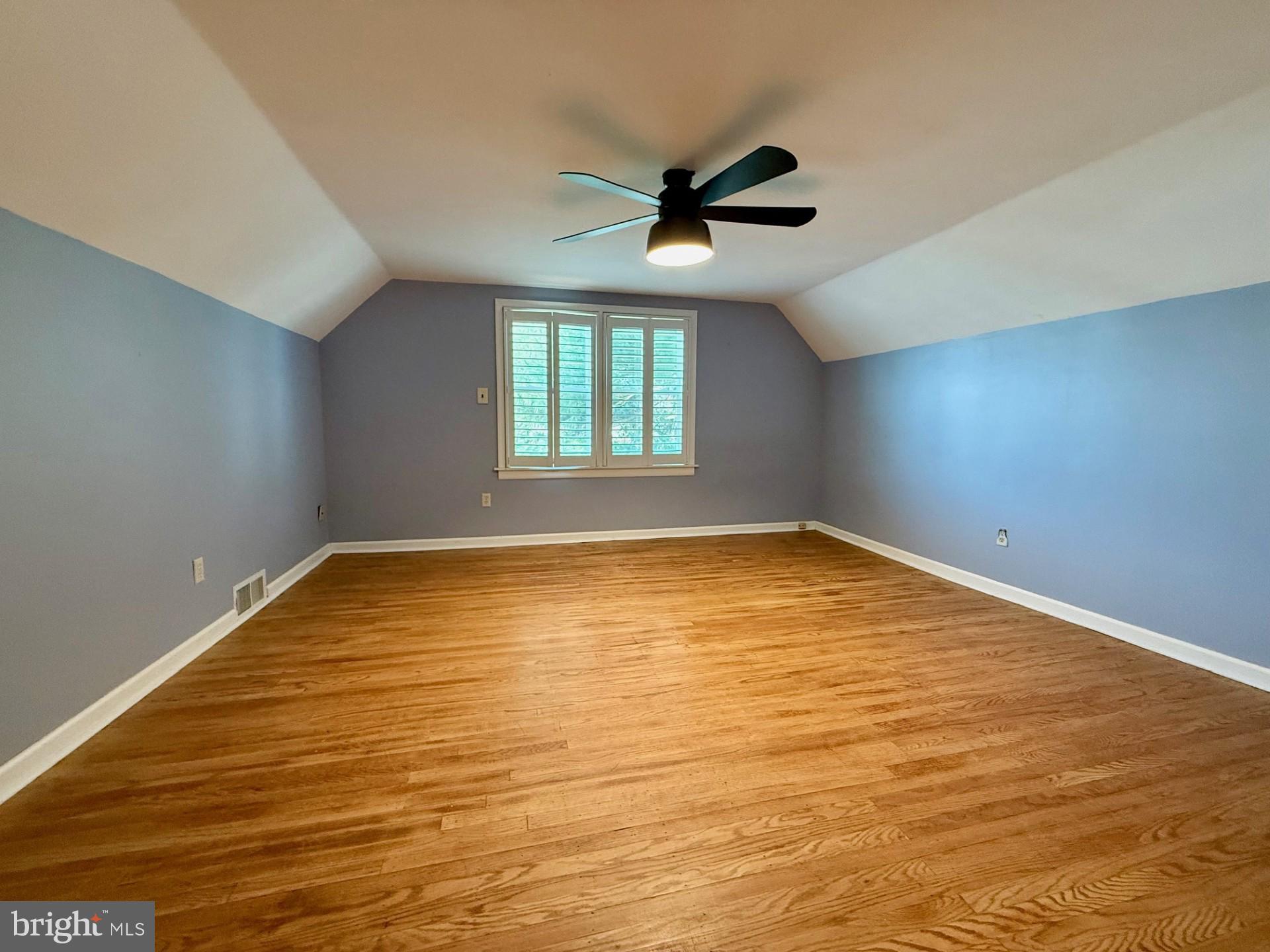 380 Erie Avenue Carneys Point, NJ 08069 - Photo 31 of 40 Master Bedroom