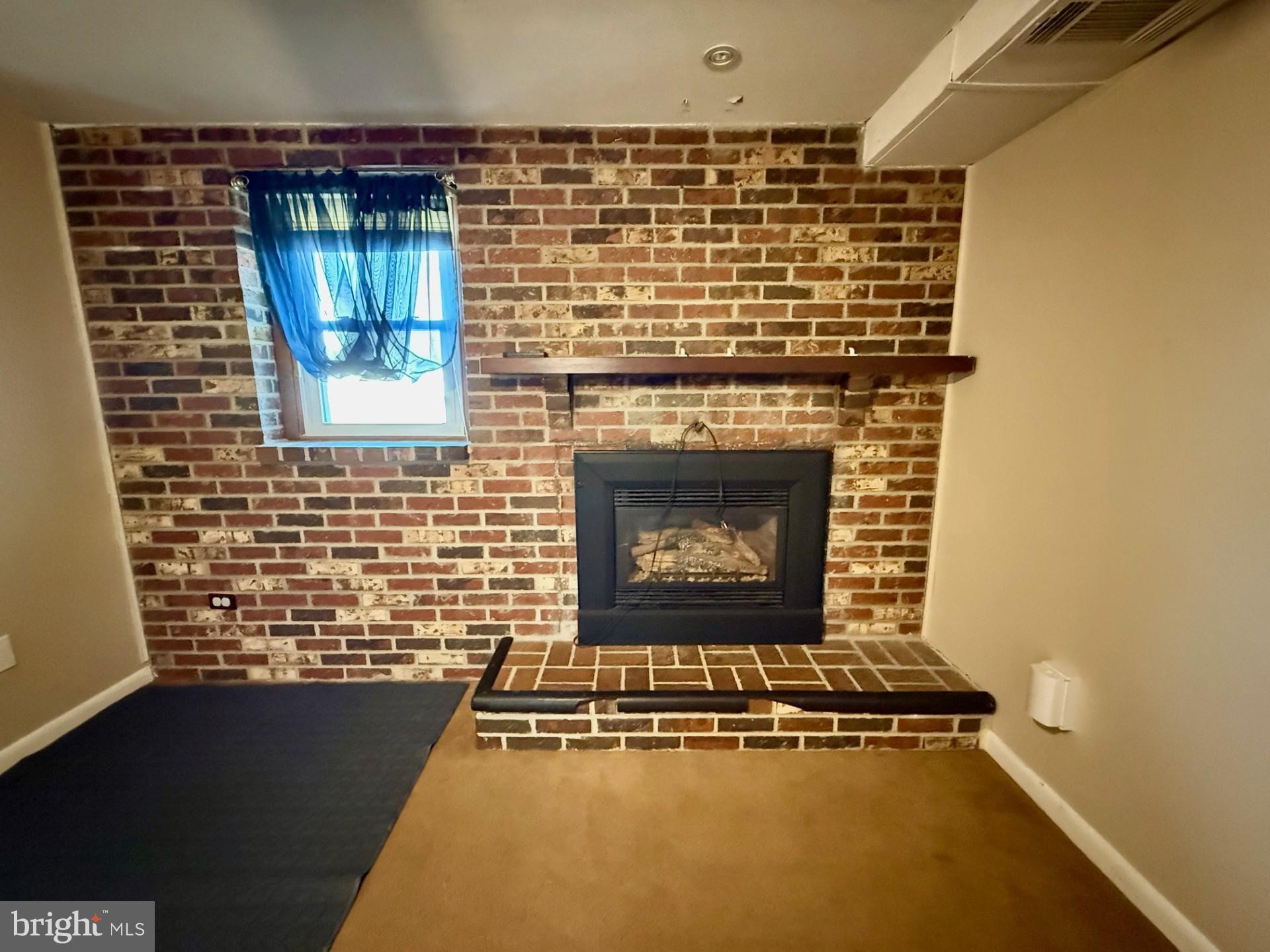 380 Erie Avenue Carneys Point, NJ 08069 - Photo 36 of 40