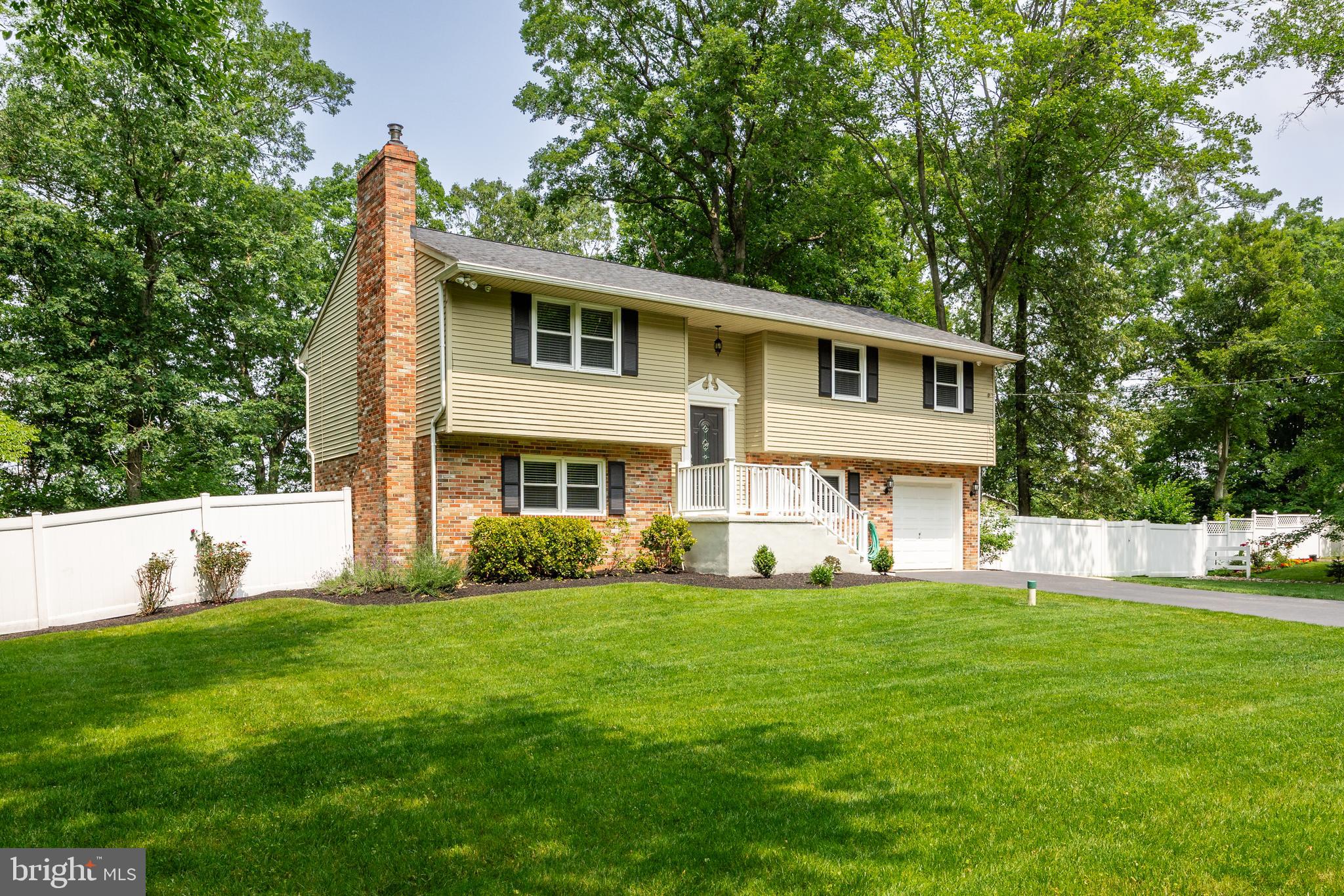 109 Skeet Road Medford, NJ 08055 - Photo 2 of 43