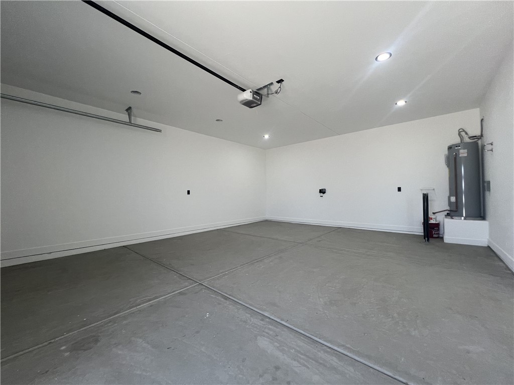 1675 Talc Road Bullhead City, AZ 86442 - Photo 65 of 65 Garage