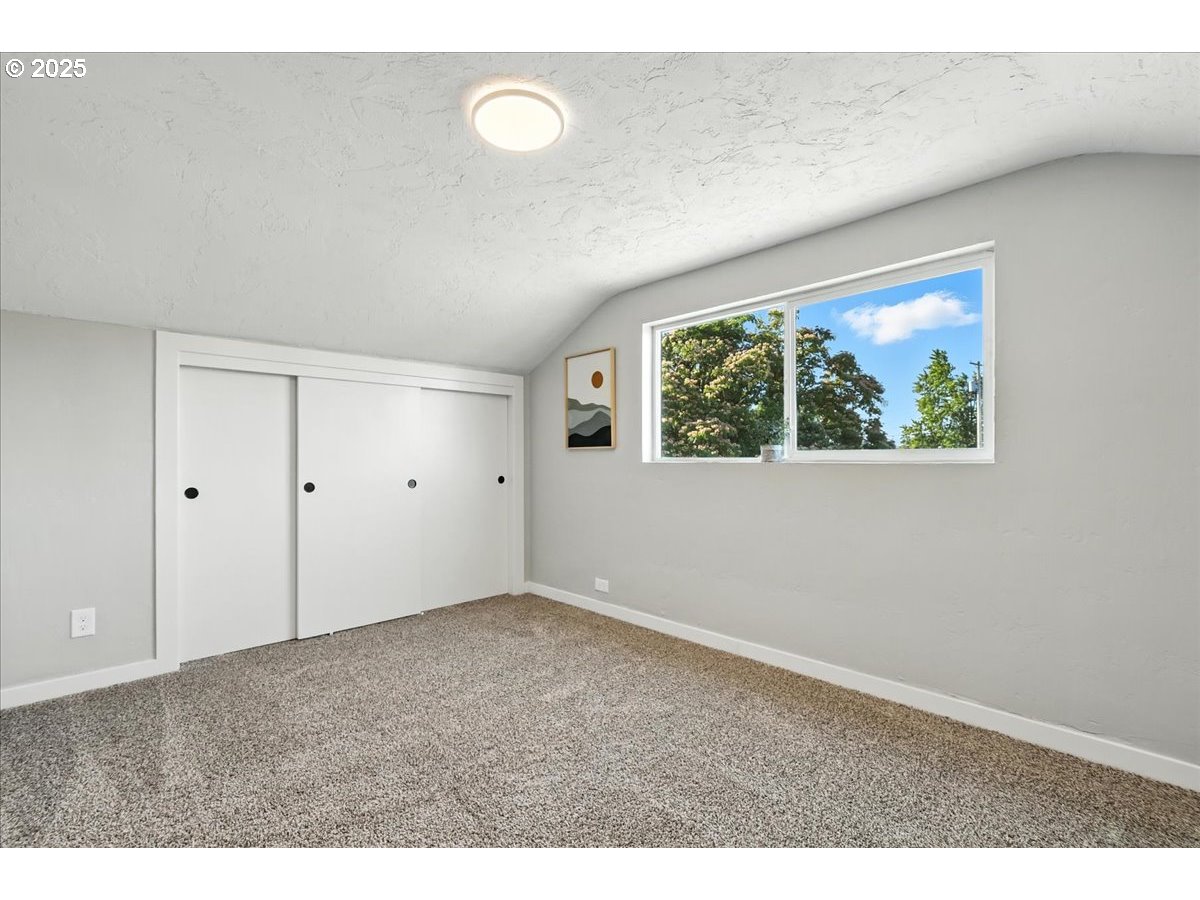 1342 Quinalt Street Springfield, OR 97477 - Photo 19 of 36
