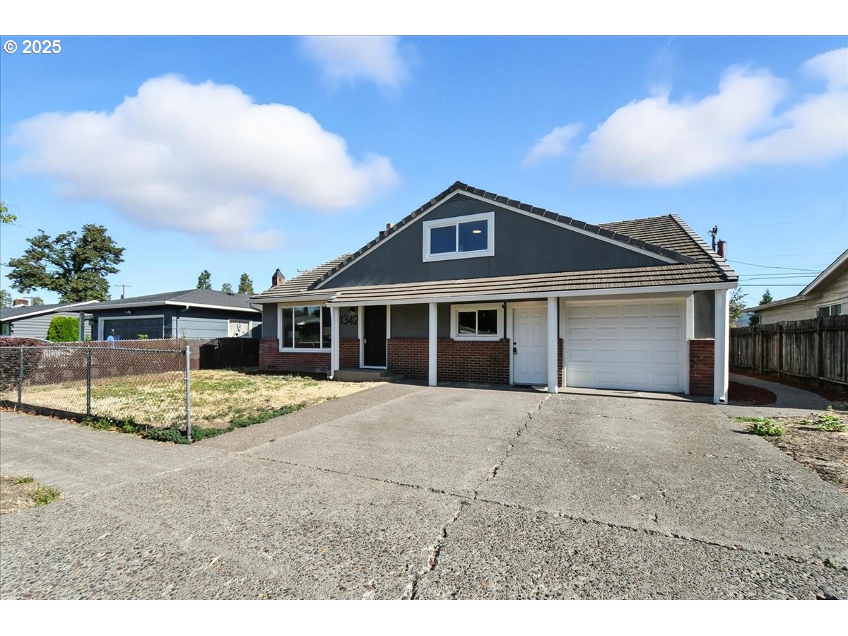 1342 Quinalt Street Springfield, OR 97477 - Photo 31 of 36