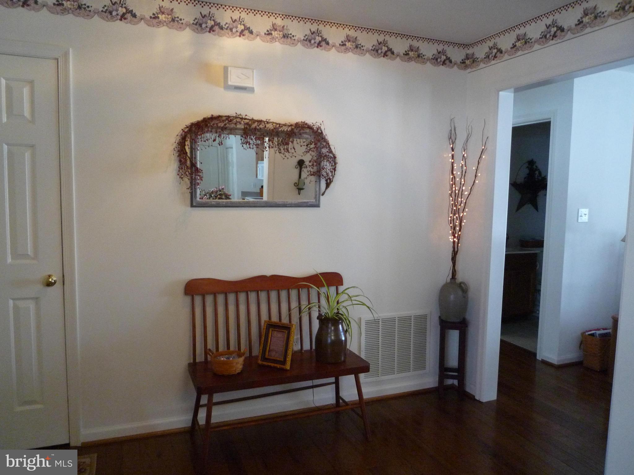 20434 Mill Point Road Boonsboro, MD 21713 - Photo 3 of 25 Interior (General)