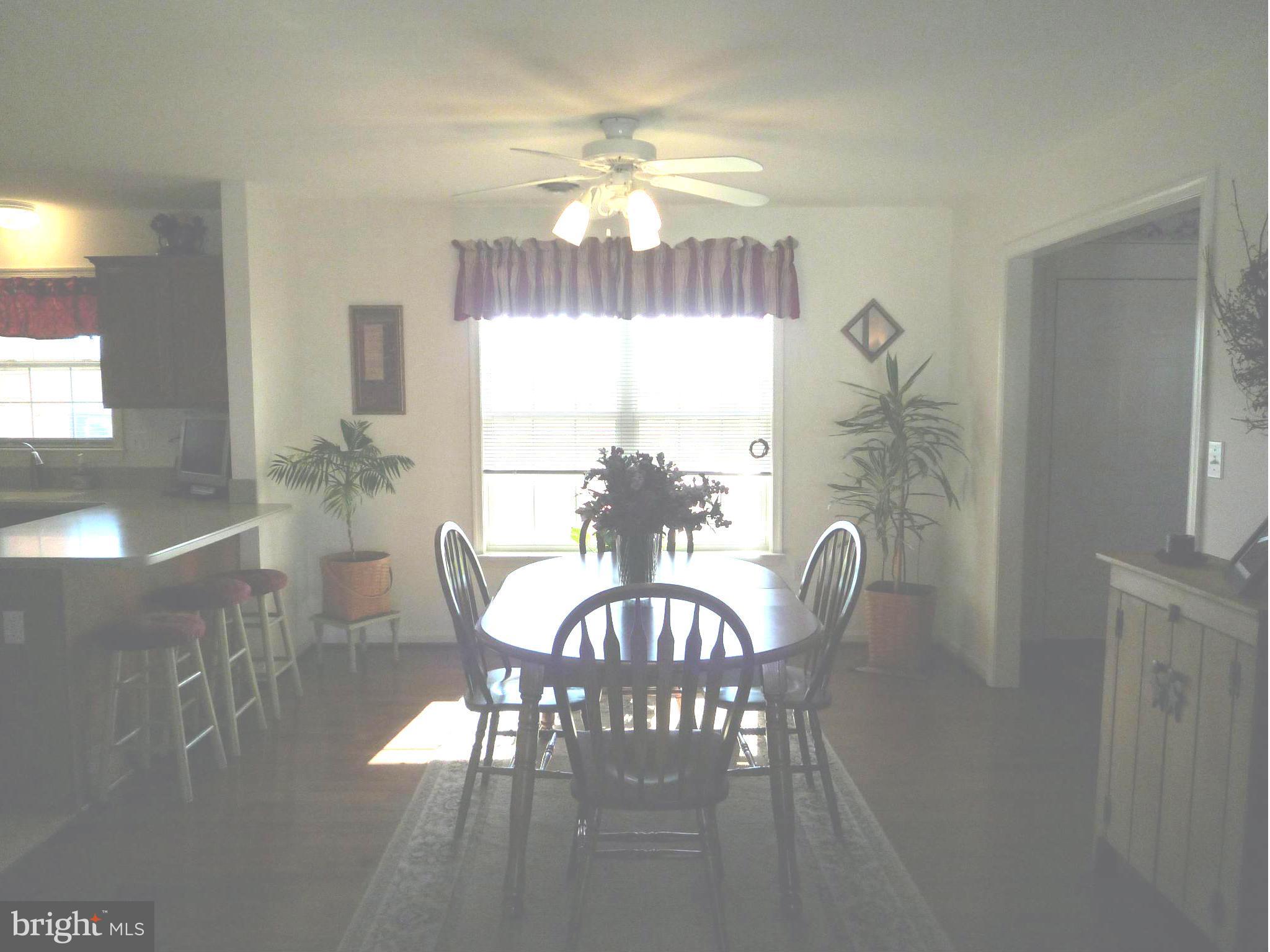 20434 Mill Point Road Boonsboro, MD 21713 - Photo 7 of 25 Dining Room