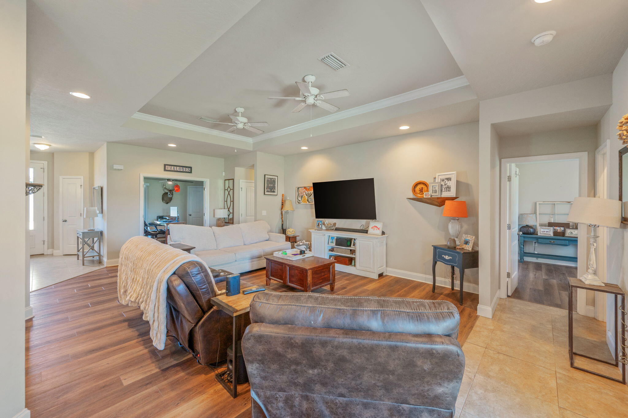 7-web-or-mls-4675-chanteuse-pkwy