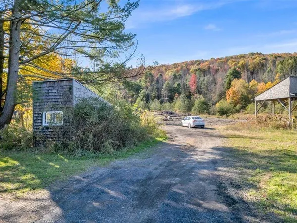 $275,000 | 1617 Union Center Highway, Endicott, NY 13760