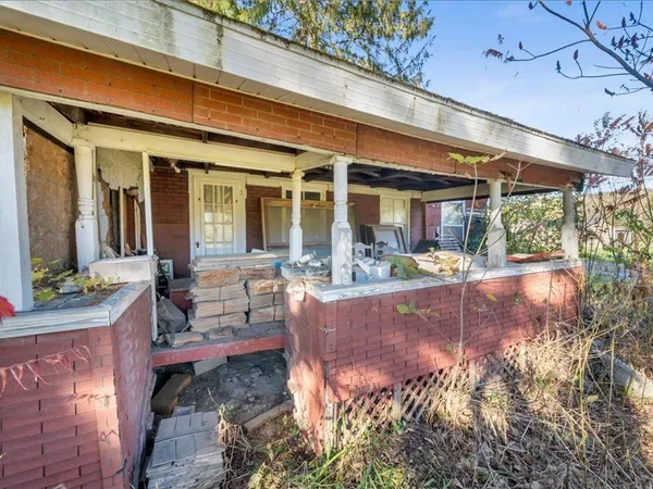 $275,000 | 1617 Union Center Highway, Endicott, NY 13760