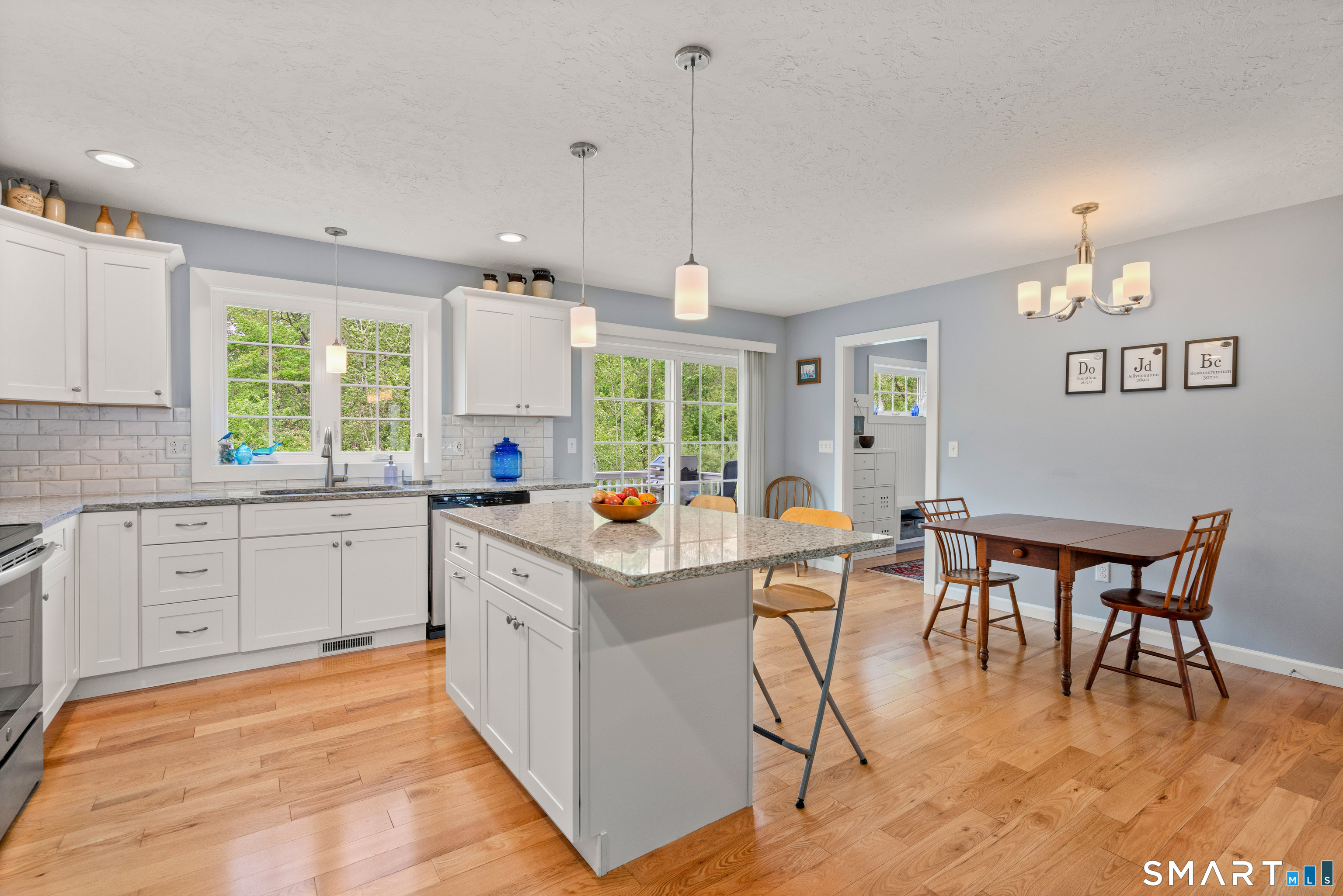 39 Chapman Chase Windsor Locks, CT 06096 - Photo 8 of 39