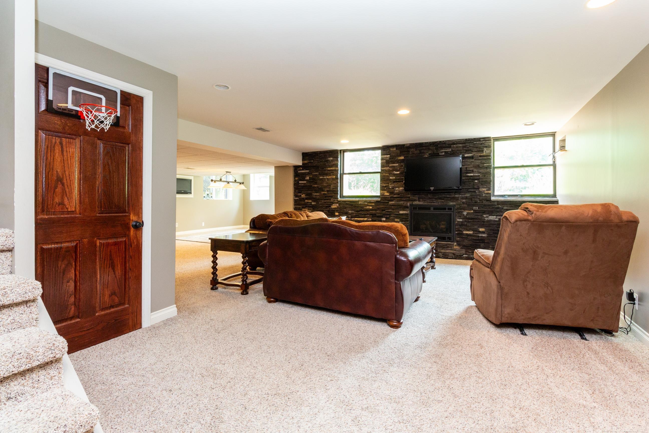 73650 Gould Road Romeo, MI 48065 - Photo 41 of 58 50115045-40.JPG