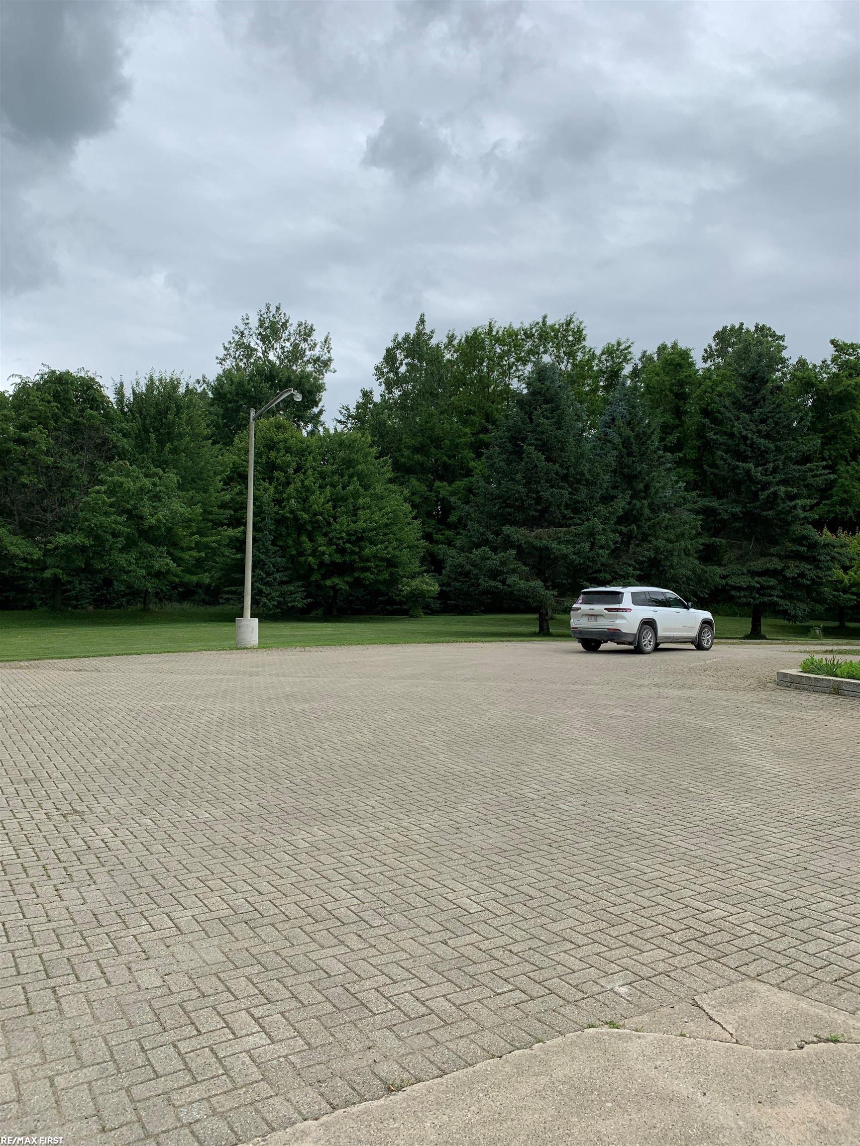 3571 Lake George Road Oxford, MI 48370 - Photo 26 of 27 50145234-8E46AFB6-747E-4B5A-A6B3-0BA7876DF41F.JPG