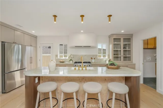 $2,350,000 | 6150 Wooster Avenue, Los Angeles, CA 90056