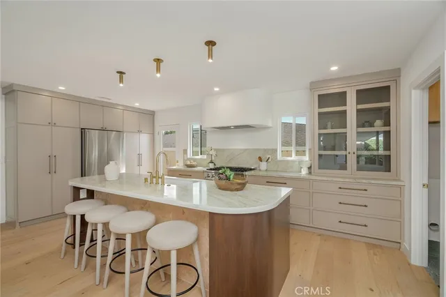 $2,350,000 | 6150 Wooster Avenue, Los Angeles, CA 90056