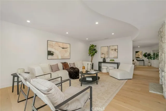 $2,350,000 | 6150 Wooster Avenue, Los Angeles, CA 90056
