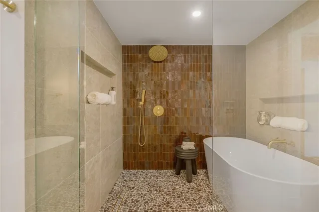 $2,350,000 | 6150 Wooster Avenue, Los Angeles, CA 90056